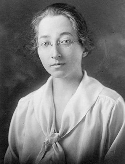 Louise Whitman Farnam